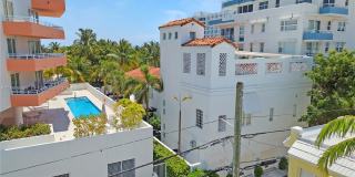 225 Collins Ave Gallery 9