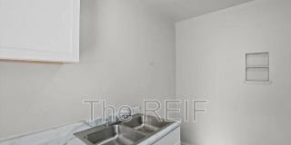 20045 Greenlawn Street Gallery 21