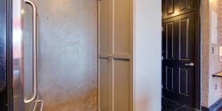 Move in ready modern loft condo in Uptown Charlotte just seconds to all the action. Gallery 12
