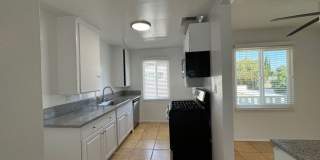 5700 Hazeltine Ave. Gallery 30