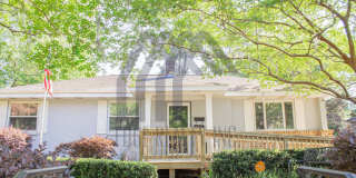 135 East DeRenne Avenue Gallery 1
