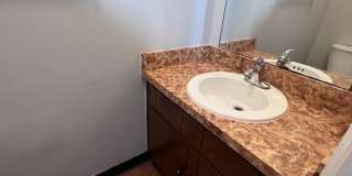 2 Bedroom / 1 Full and 2 Half Bath - Gallery 18