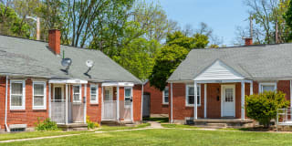 1982 Victoria Avenue Gallery 1