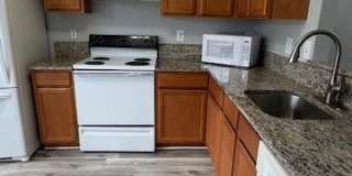 7927 FOXCREST Court Gallery 4