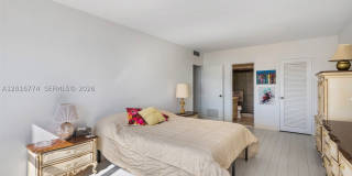 3111 N Ocean Dr Gallery 14