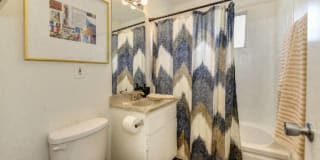 Olympus Park Apartment Homes Gallery 31