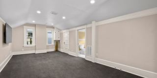 1020 15th Avenue East Gallery 57