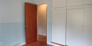 25316 Conover Drive Gallery 16