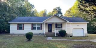 8006 Plantation Rd. Gloucester VA - Available November 1, 2026 Gallery 1