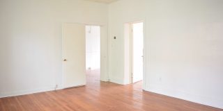 721 E. Armour Gallery 21