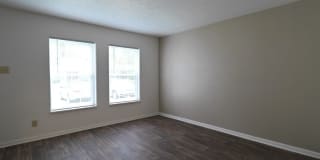 Eleven Oaks Gallery 7