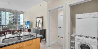 6799 Collins Ave Gallery 10