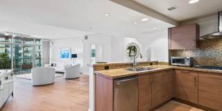 13650 Marina Pointe Dr Gallery 3
