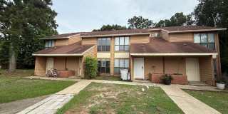 Gulf Breeze - Villa Woods - 2 bedroom, 1.5 bathroom Gallery 1