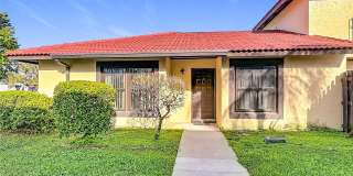 571 HUNTER Circle Gallery 1