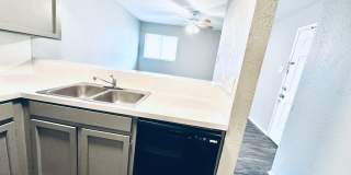 Awesome open Studio Apartments Close to Downtown Awesome open Studio Apartments Close to Downtown Gallery 8