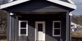114 E Oak St Gallery 1