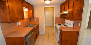 2100 Breezeway Cir Gallery 1