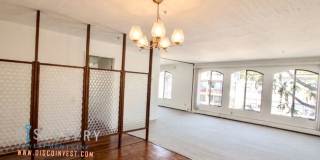 Spacious One Plus Bedroom Condominum off Broadway Terrace Gallery 16
