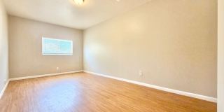 Bright and Spacious Lakewood Duplex Available for Immediate Rental!!! Gallery 7