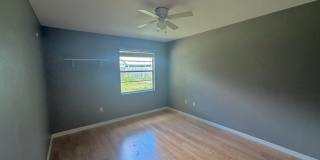 Open Concept 3/2 in Millhopper Station! Gallery 12