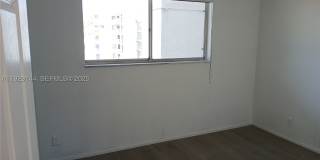 8740 N Sherman Cir Gallery 10
