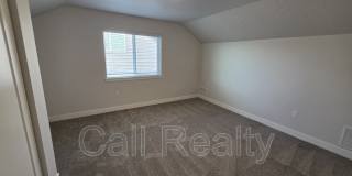 8117 N Austin Gallery 18