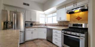 Beautiful 4 Bedroom 2.5 Bathroom House Located In The NE! Gallery 5