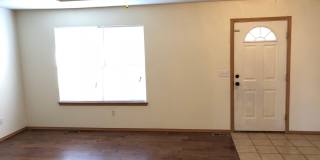 All brick 3 bed 2 bath in SE Springfield Gallery 5