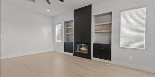 40614 N HARBOUR TOWN Court Gallery 11