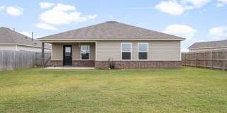 Spacious 3 Bed 2 Bath Home with 2 car garage and large backyard. Broken Arrow Schools! Gallery 3
