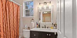Condo for Rent in Auburn Gallery 5