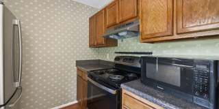 Fabulous Chesapeake Bay Location - Steps to Beach! Gallery 13