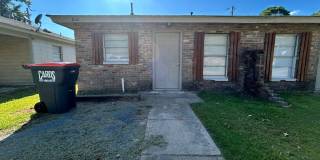 3012 South Holly Street Gallery 1