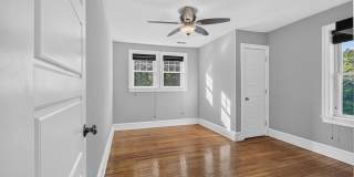 21 E REDMAN Avenue Gallery 51