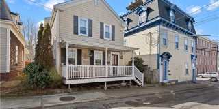 5 Howard Street Gallery 1