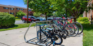 Gainsborough Court, Churchill Mews, and Copperfield Square Apartments & Townhomes Gallery 32