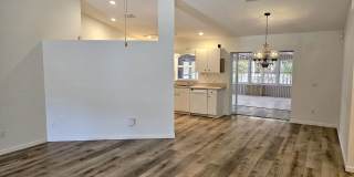 Annual Unfurnished Home with whole House Generator! 3 Bedroom, 2 Bath Home with Bonus Room off of 3rd Bedroom – with a Location to the South Venice Beach Ferry and Boat ramp neighborhood providing an optional Membership! Gallery 5