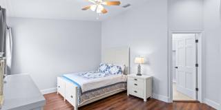 2442 Windsor Way Court Gallery 31