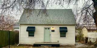 Charming 3-Bedroom Bungalow in Warren $1200 a month Gallery 1