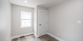 521 N DOUGLAS Street Gallery 21
