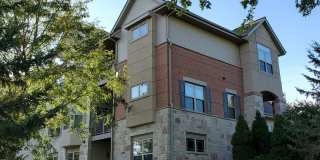 Brookfield 3 bedroom condo Gallery 1