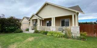 Large 3 Bed Home with Office, Fenced Yard, and Lawn Service! Gallery 36