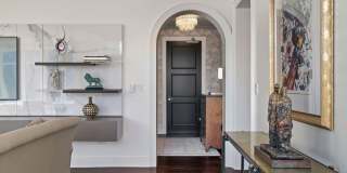 118 E ERIE Street Gallery 3