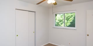 White Oak - Charming 3bed ranch w fenced yard and garage Gallery 22
