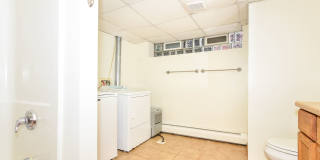 509 6th Street SE Gallery 18