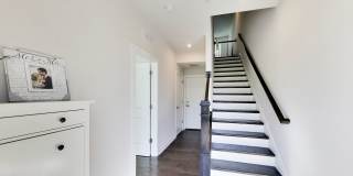 Fresh and Ready 4Bed/4.5Bath Beautiful 4 level TH + 2 Car Garage Gallery 4
