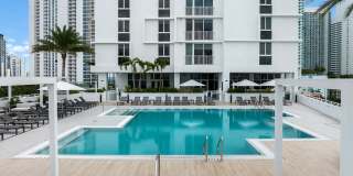 2000 Biscayne Gallery 2