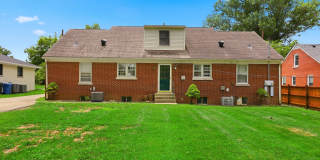 1911 Fontaine Road Gallery 35