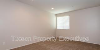 2442 East Emerald Moon Drive - 1 Gallery 25